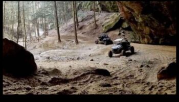 الطين والصخور والإثارة: مغامرات على الطرق الوعرة في انتظارك