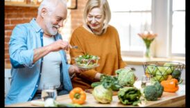 العافية محنك: إتقان تغذية الشيخوخة لكبار السن